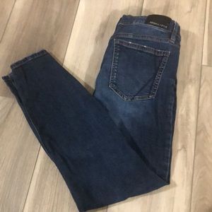 Kendall + Kylie Ultra Babe Skinny Jeans!